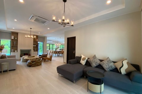 Villa in Chiang Mai, Thailand 4 bedrooms № 133349 - photo 3