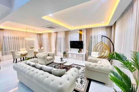 Casa de 4 dormitorios en Bangkok, Tailandia № 233557 - foto 8
