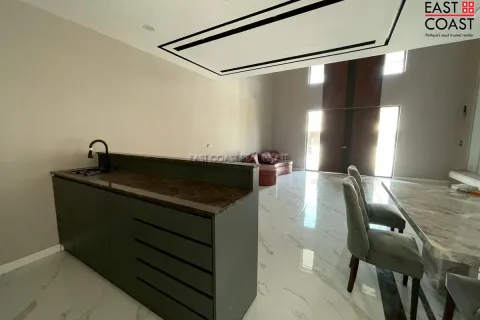 Casa de 3 dormitorios en Pattaya, Tailandia № 212856 - foto 4