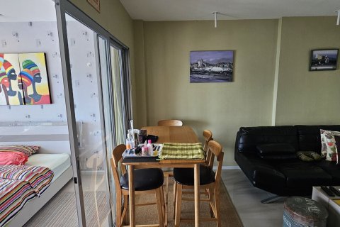 Studio in the Condo in Khlong Toei, Bangkok, Thailand № 159475 - photo 8