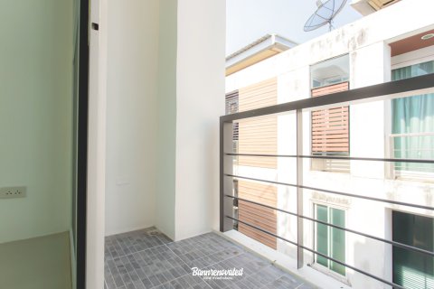 Таунхаус в Буенг Куме, Бангкок, Таиланд с 5 спальнями № 159479 - фото 13