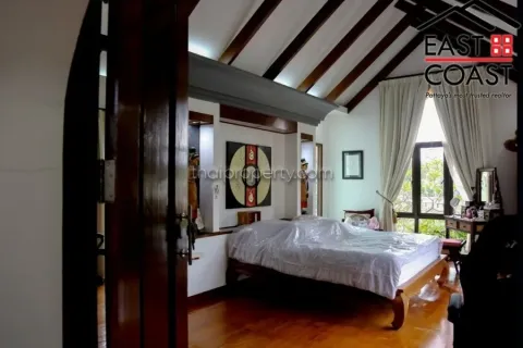 Casa de 3 dormitorios en Pattaya, Tailandia № 212427 - foto 17