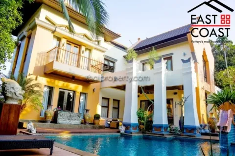 Casa de 3 dormitorios en Pattaya, Tailandia № 212427 - foto 2