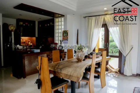 Casa de 3 dormitorios en Pattaya, Tailandia № 212427 - foto 13