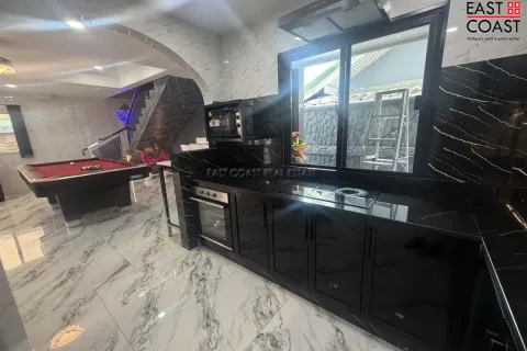 Condominio de 2 dormitorios en Pattaya, Tailandia № 212425 - foto 2