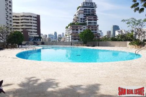 Duplex à Bangkok, Thaïlande 4 chambres № 192989
