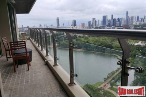 Apartment in Bangkok, Thailand 2 bedrooms № 192988