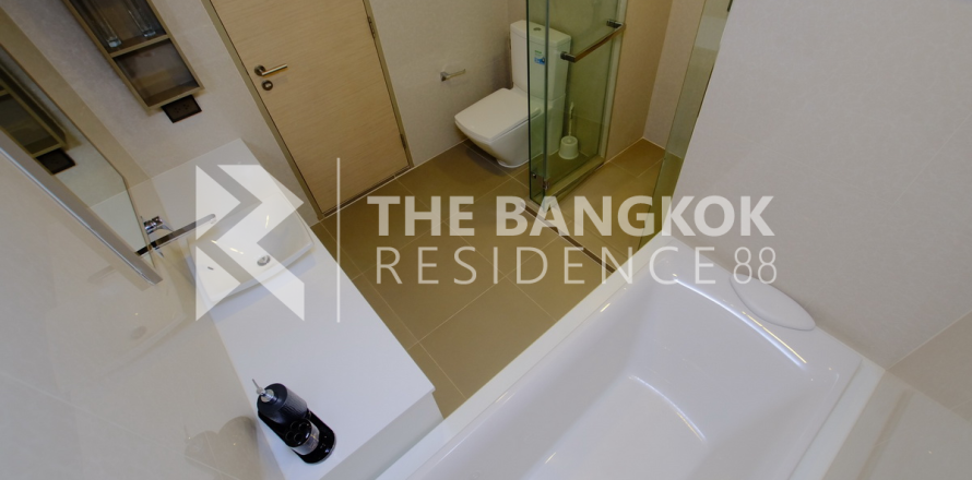 Condo à Bangkok, Thaïlande, 3 chambres  № 184606