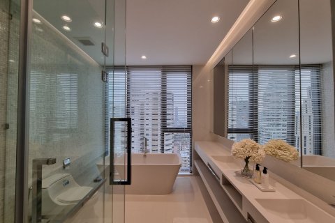 Кондоминиум с 2 спальнями в Ваттхане, Бангкок, Таиланд № 133922 - фото 10