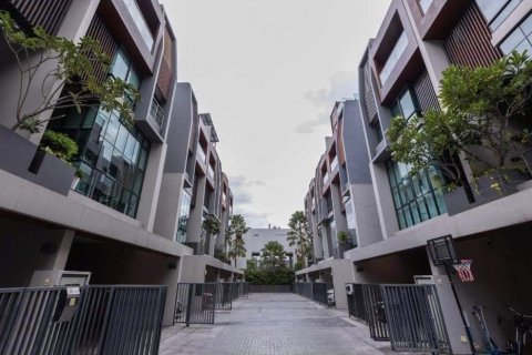 Кондоминиум с 3 спальнями в Ваттхане, Бангкок, Таиланд № 133924 - фото 27