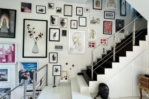 Кондоминиум с 3 спальнями в Ваттхане, Бангкок, Таиланд № 133924 - фото 5