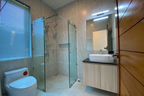 Villa in Hua Hin, Thailand 3 bedrooms № 168307 - photo 26