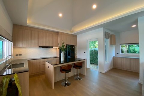 Villa in Hua Hin, Thailand 3 bedrooms № 168307 - photo 11