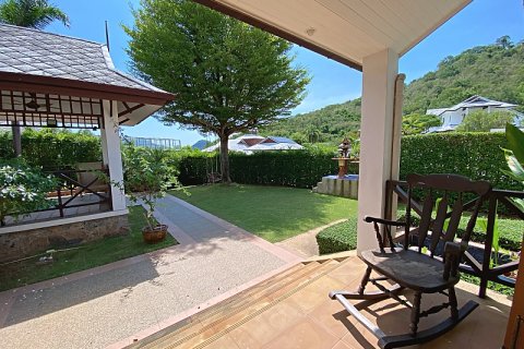 Villa in Hua Hin, Thailand 2 bedrooms № 168306 - photo 8