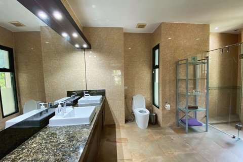 Villa in Hua Hin, Thailand 3 bedrooms № 168274 - photo 21