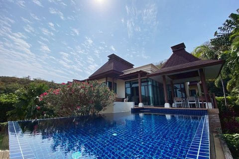 Villa in Hua Hin, Thailand 3 bedrooms № 168274