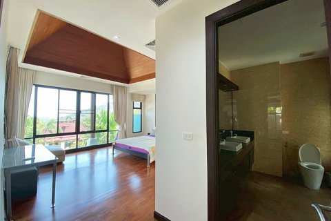 Villa in Hua Hin, Thailand 3 bedrooms № 168274 - photo 17