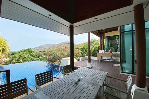 Villa in Hua Hin, Thailand 3 bedrooms № 168274 - photo 10