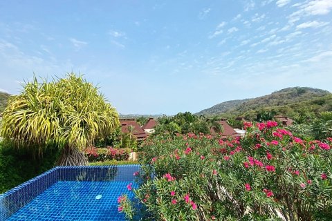 Villa in Hua Hin, Thailand 3 bedrooms № 168274 - photo 2