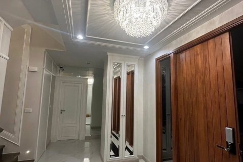 House in Bang Kapi, Bangkok, Thailand 4 bedrooms № 151307 - photo 6