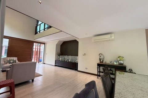 Вилла в Чиангмае, Таиланд с 4 спальнями  № 151311 - фото 13