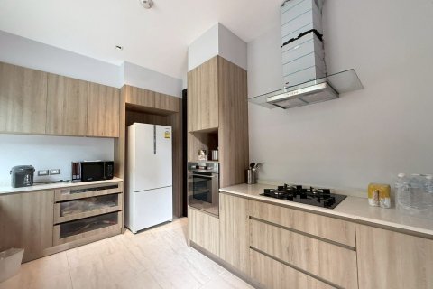 Вилла в Чиангмае, Таиланд с 4 спальнями  № 151311 - фото 16