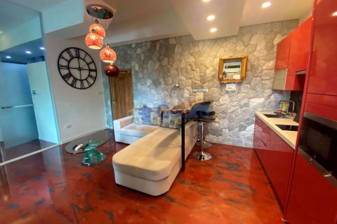 Condo in Pattaya, Thailand, 2 bedrooms № 196976 - photo 4