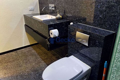 Condo in Pattaya, Thailand, 2 bedrooms № 196976 - photo 10