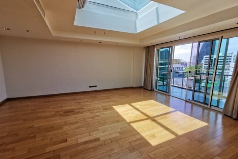 Кондоминиум с 4 спальнями в Бангкоке, Таиланд № 114397 - фото 5