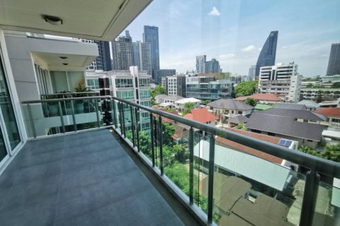 Кондоминиум с 4 спальнями в Бангкоке, Таиланд № 114397 - фото 4