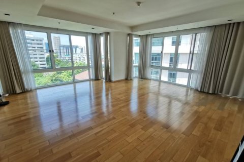 Кондоминиум с 4 спальнями в Бангкоке, Таиланд № 114397 - фото 9