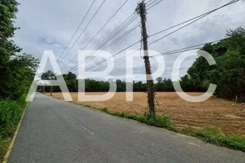 Terreno en Pattaya, Tailandia № 211603 - foto 4