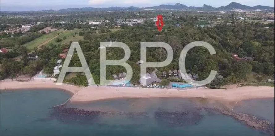 Terreno en Pattaya, Tailandia № 211603