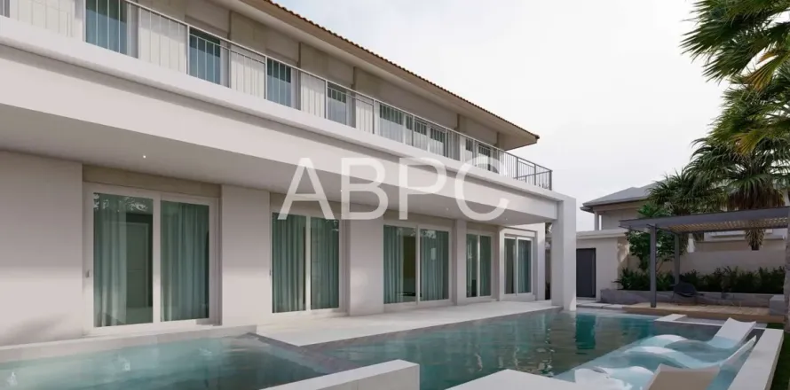 Casa de 4 dormitorios en Pattaya, Tailandia № 211609