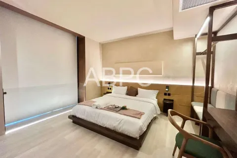 Casa de 5 dormitorios en Pattaya, Tailandia № 211605 - foto 14