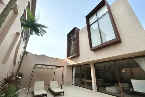 Casa de 5 dormitorios en Pattaya, Tailandia № 211605 - foto 17