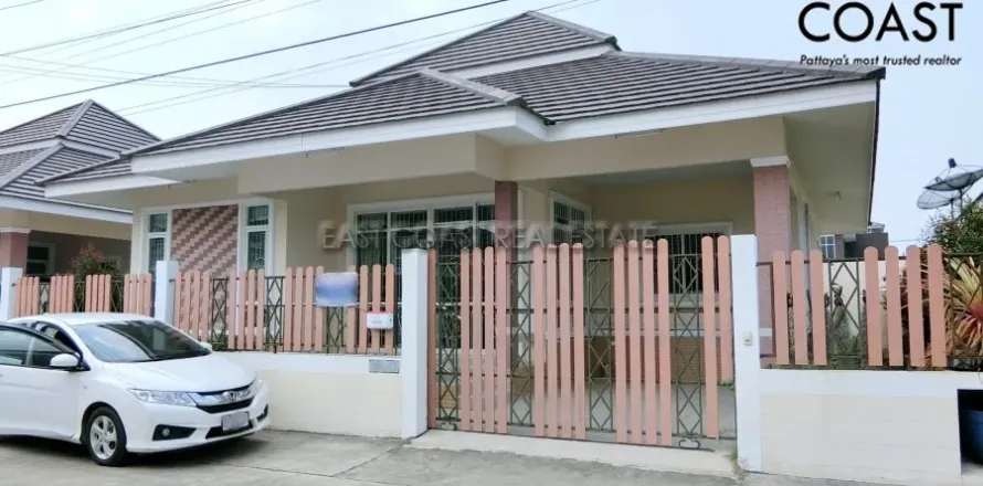 Casa de 3 dormitorios en Pattaya, Tailandia № 212945