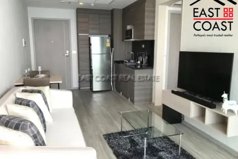 Condominio de 1 dormitorio en Jomtien Beach, Pattaya, Tailandia № 212946 - foto 2