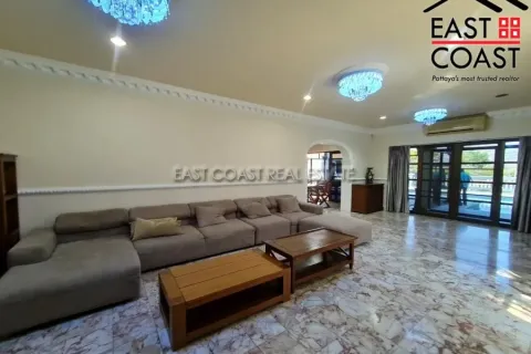 Casa de 3 dormitorios en Pattaya, Tailandia № 212941 - foto 12