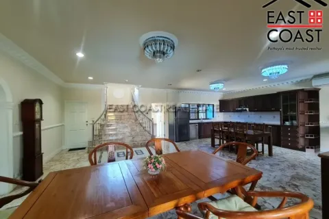 Casa de 3 dormitorios en Pattaya, Tailandia № 212941 - foto 10