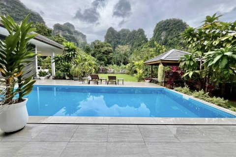 Villa in Ao Nang, Thailand 3 bedrooms № 152498 - photo 1