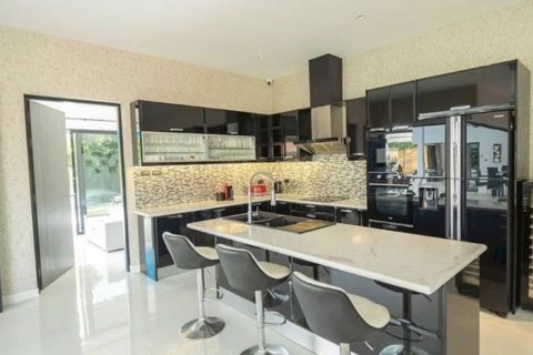 Вилла в Пхетчабуне, Таиланд с 4 спальнями  № 152497 - фото 3