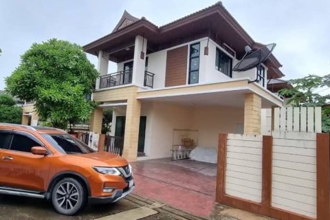 House in Pattaya, Thailand 3 bedrooms № 156514 - photo 2
