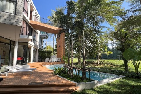 Maison à Kathu, Thaïlande 4 chambres № 156513