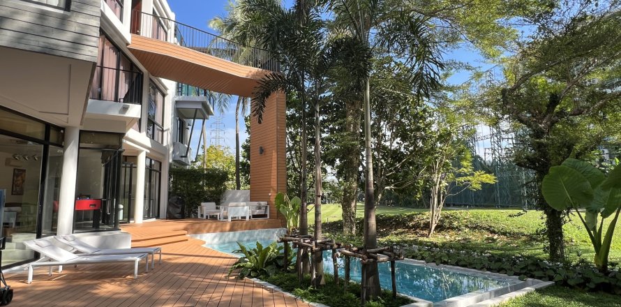 Maison à Kathu, Thaïlande 4 chambres № 156513