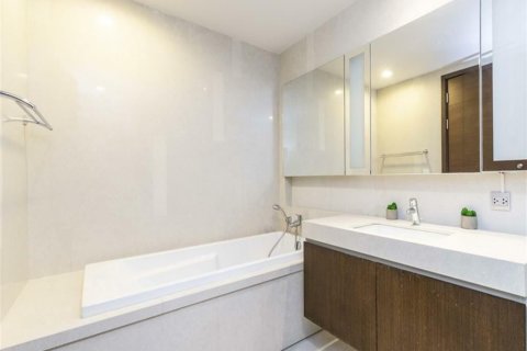 Condo à Watthana, Bangkok, Thaïlande, 2 chambres  № 153159 - photo 7