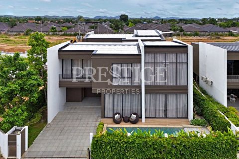 Haus in Pattaya, Thailand 4 Schlafzimmer № 233445