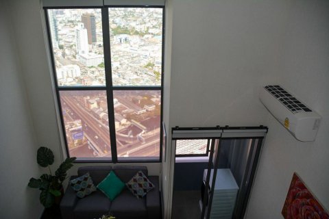 Studio in the Condo in Phra Khanong, Bangkok, Thailand  № 142543 - photo 3