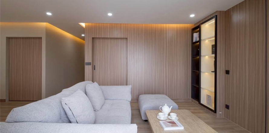 Condo in Bangkok, Thailand, 2 bedrooms  № 187567