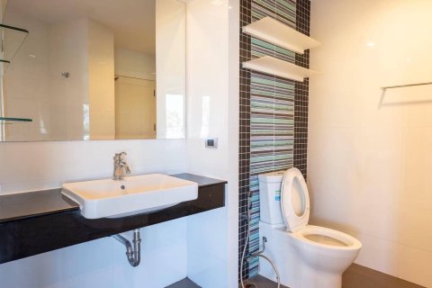 Condo in Hua Hin, Thailand, 2 bedrooms  № 149322 - photo 21